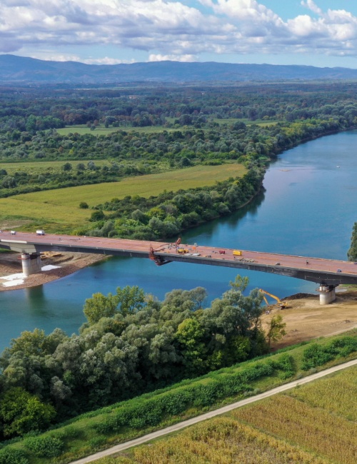 Cross-border Bridge on the River Sava at Gradiška Officially Connected