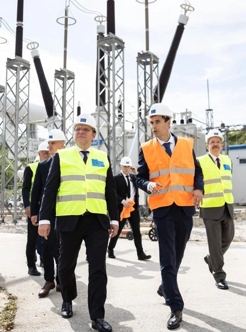 Commissioner Várhelyi visits Serbia and Montenegro