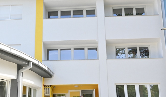 Start of the academic year marked by official opening of the reconstructed "Stiv Naumov" student dormitory in Skopje